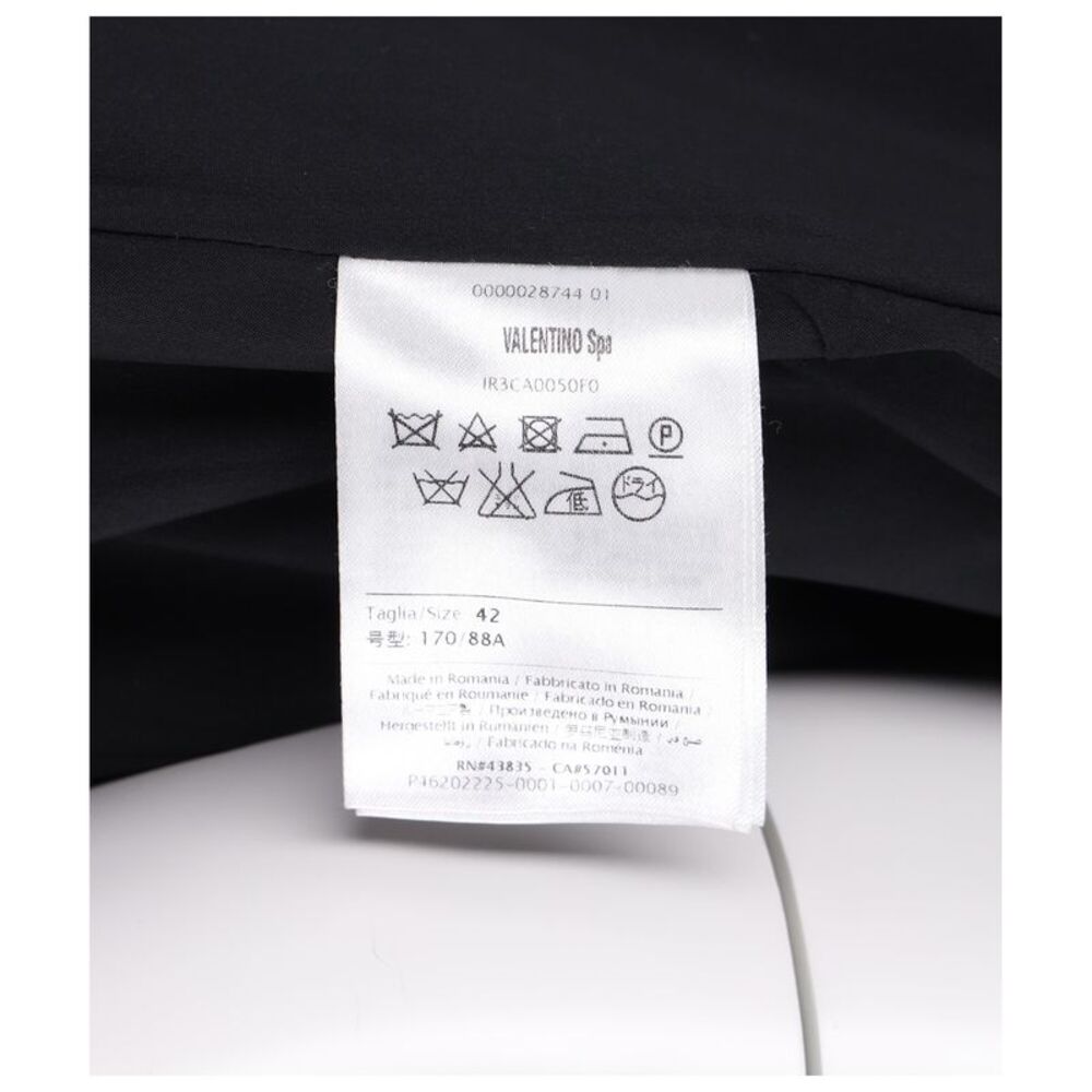 Red Valentino Garavani Double-Breasted Coat in Black Wool - Picture 7 of 10